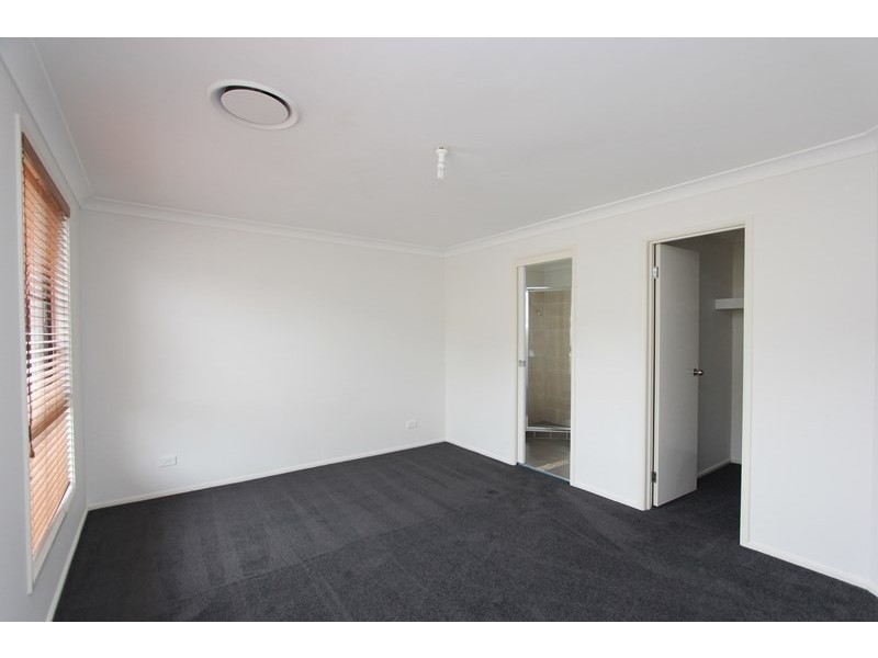 14 Banksia Way, Goulburn NSW 2580