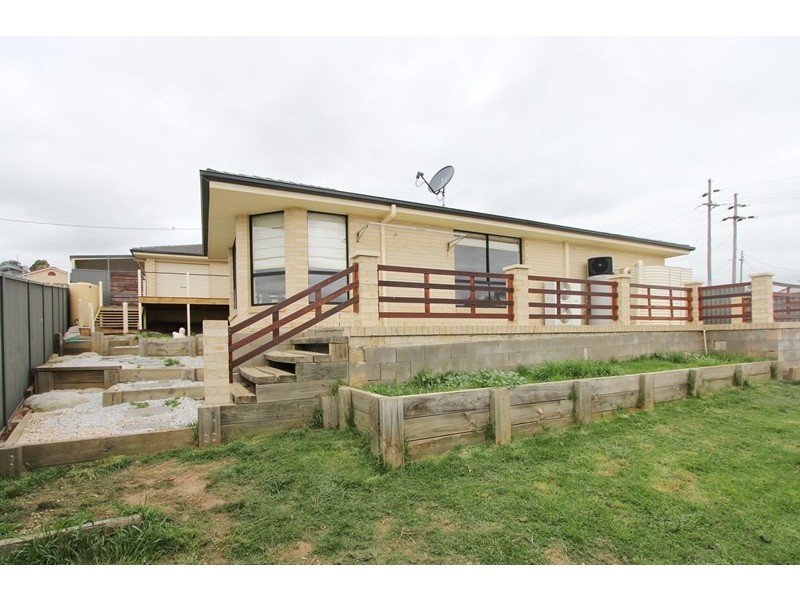 14 Banksia Way, Goulburn NSW 2580