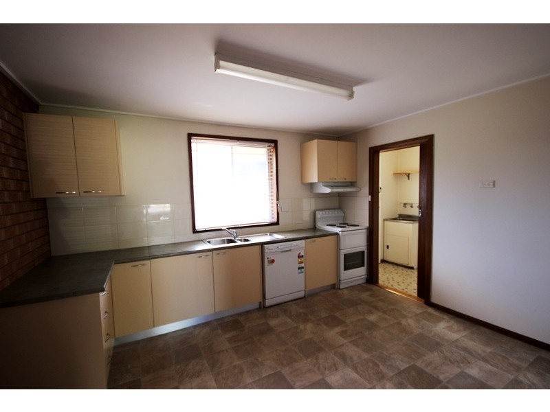 2/62 Faithfull Street, Goulburn NSW 2580