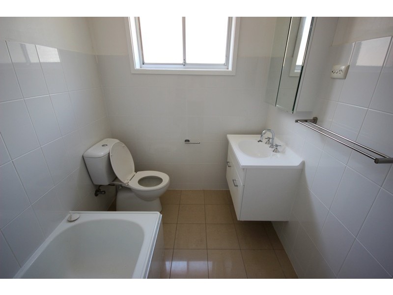 2/62 Faithfull Street, Goulburn NSW 2580