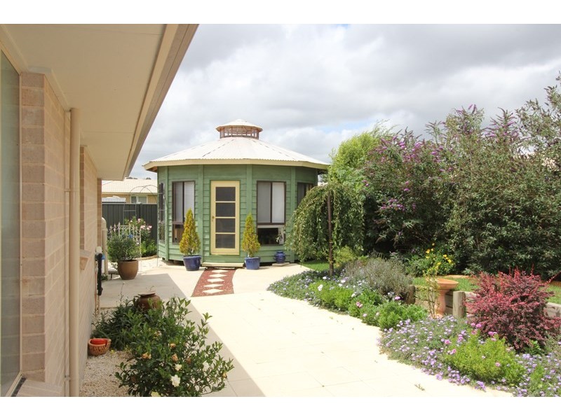 4 Cullinane Close, Goulburn NSW 2580