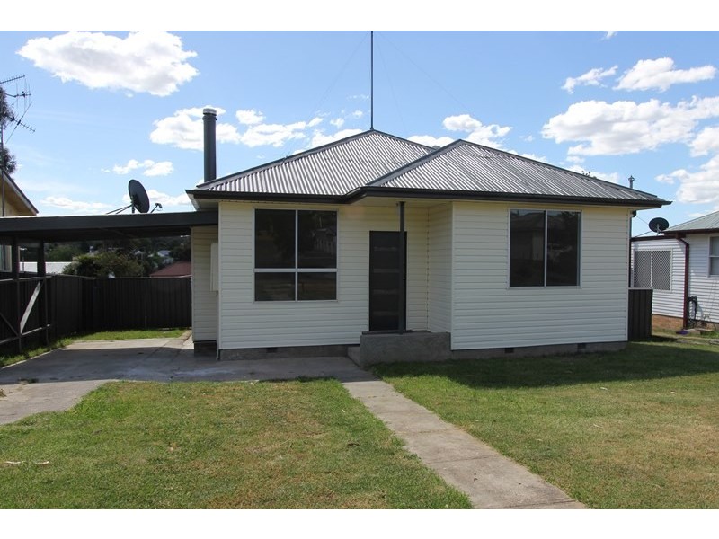 24 Hollis Avenue, Goulburn NSW 2580