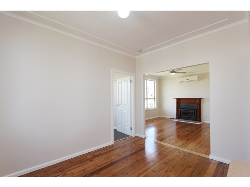 24 Hollis Avenue, Goulburn NSW 2580