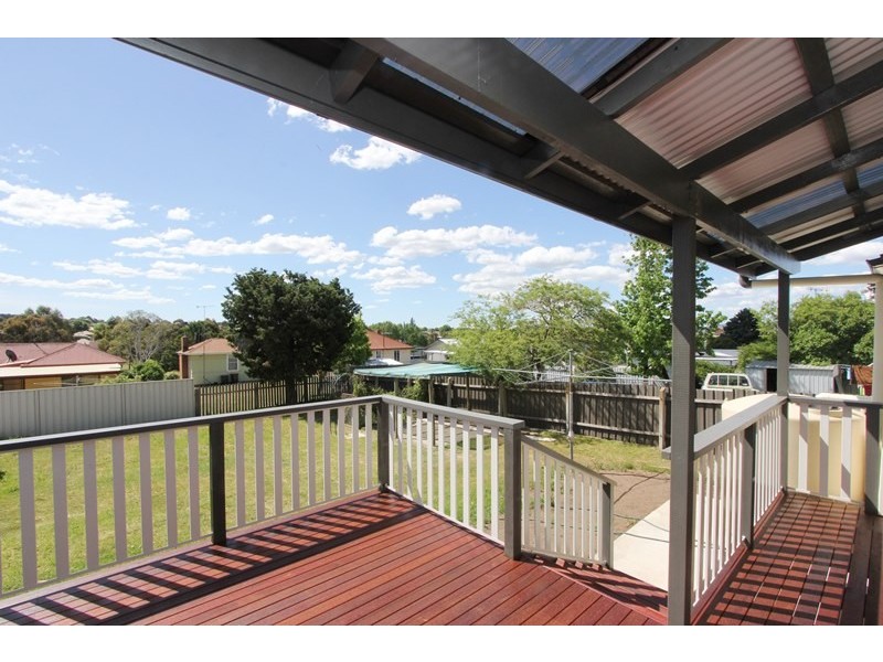 24 Hollis Avenue, Goulburn NSW 2580