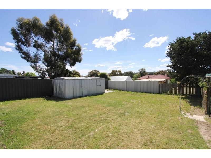 24 Hollis Avenue, Goulburn NSW 2580