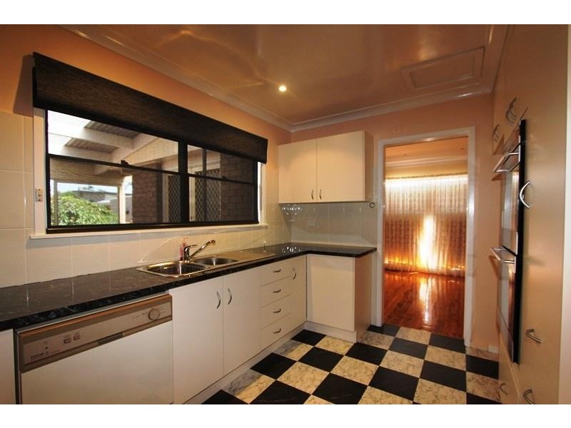 18 Gibson Street, Goulburn NSW 2580