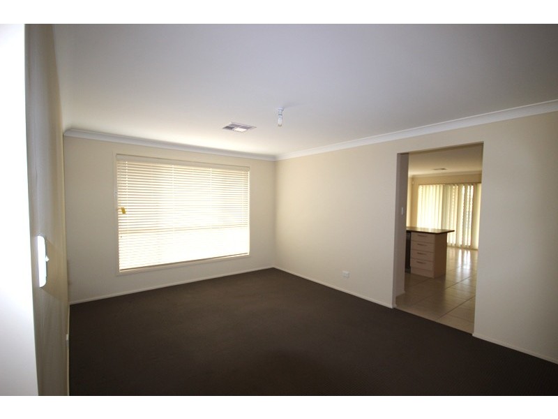 19 Heath Street, Goulburn NSW 2580