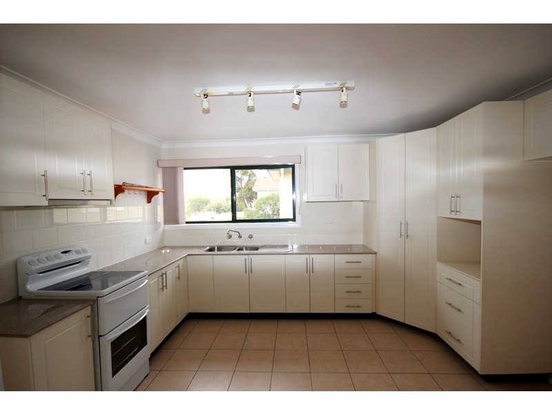 13 Kent Street, Goulburn NSW 2580