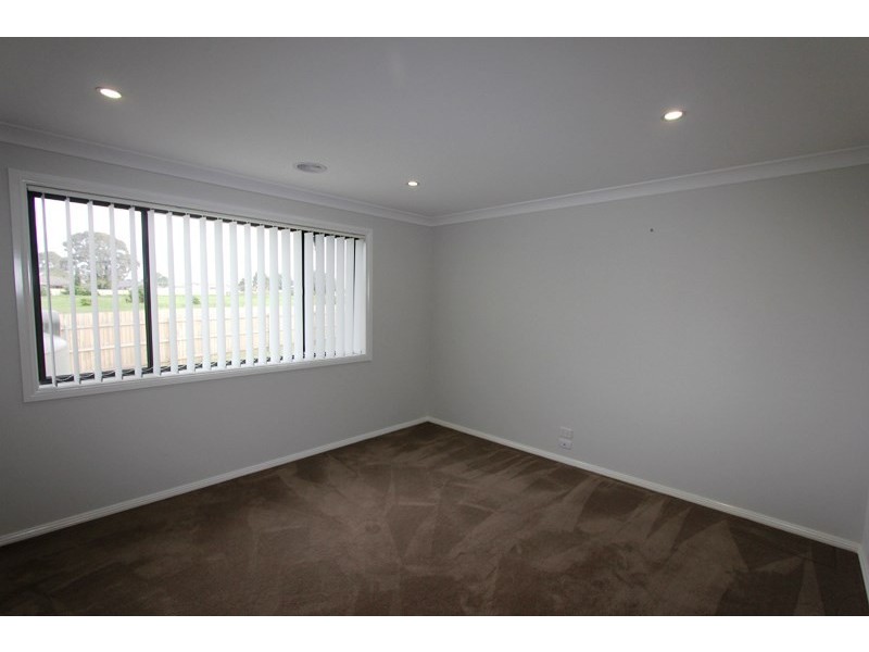 11 McGuire Drive, Goulburn NSW 2580