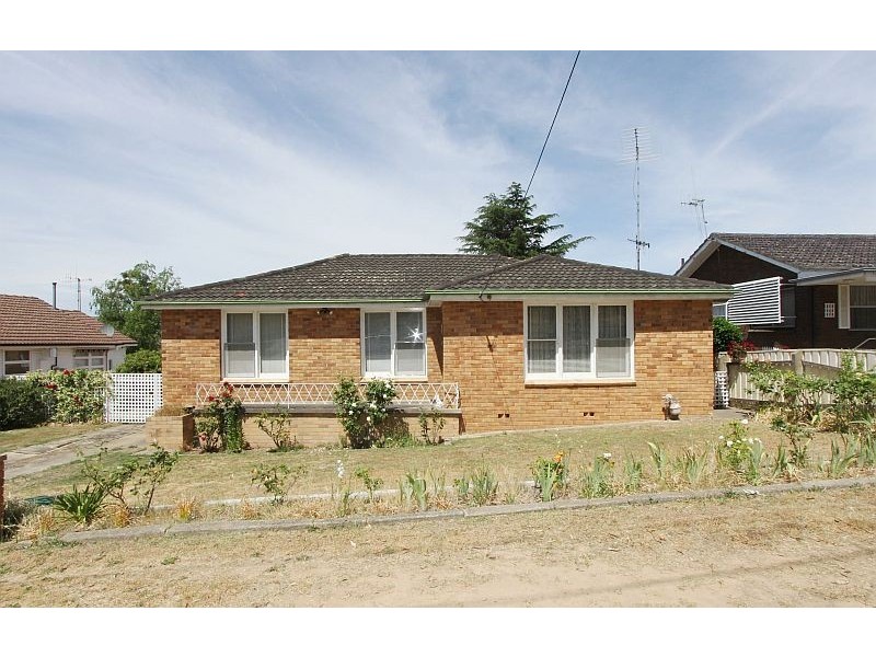 190 Clinton Street, Goulburn NSW 2580