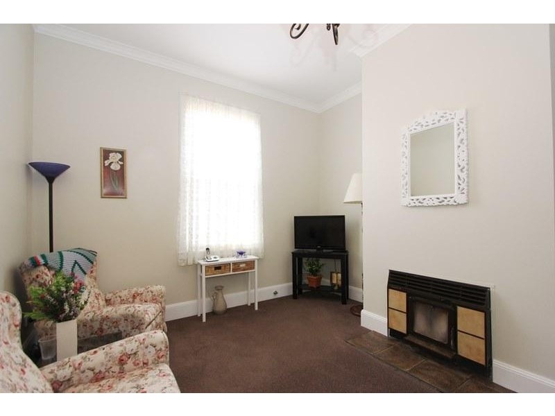 11 Cooma Avenue, Goulburn NSW 2580