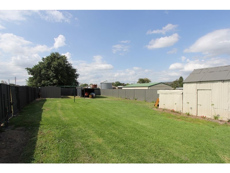 11 Cooma Avenue, Goulburn NSW 2580