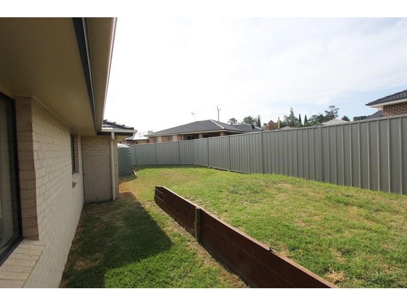 16 Wright Place, Goulburn NSW 2580