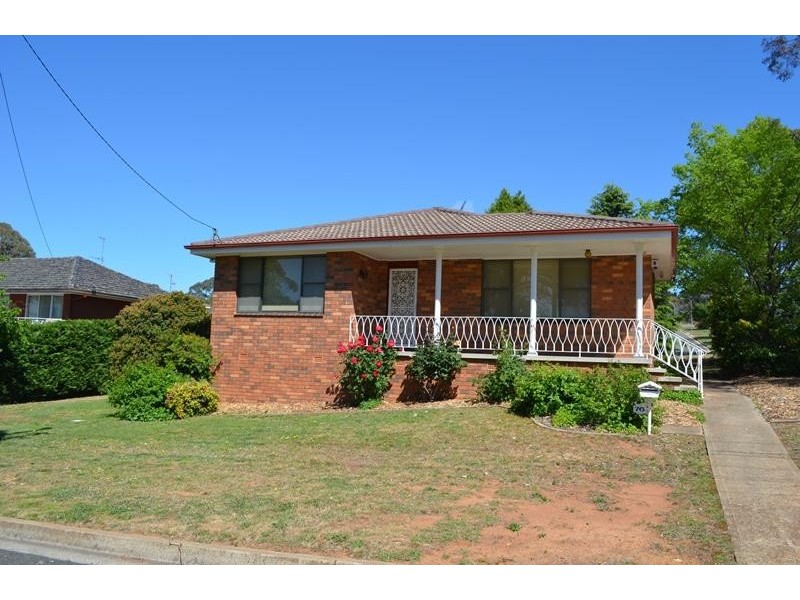 76 Cathcart Street, Goulburn NSW 2580