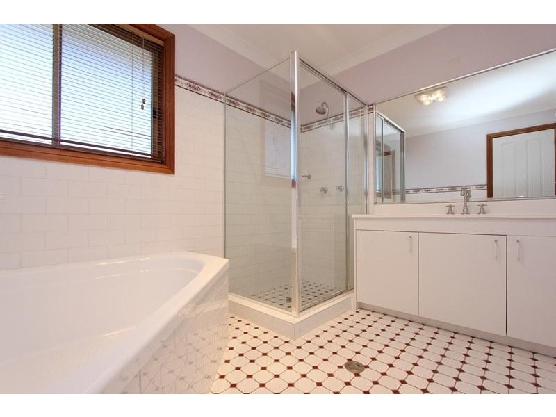 13 Constantina Circuit, Goulburn NSW 2580