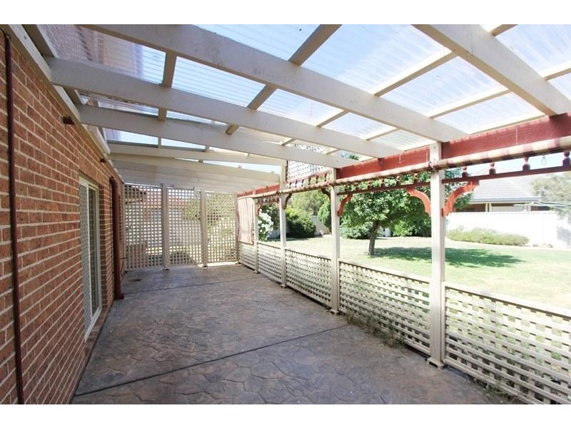 13 Constantina Circuit, Goulburn NSW 2580