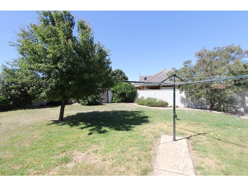 13 Constantina Circuit, Goulburn NSW 2580