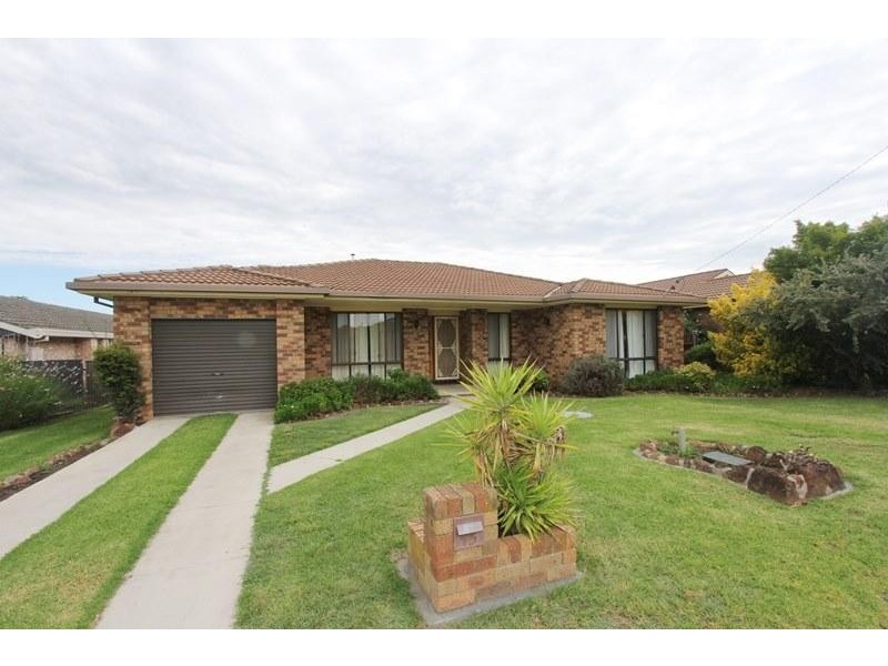 15 Gallaher Place, Goulburn NSW 2580