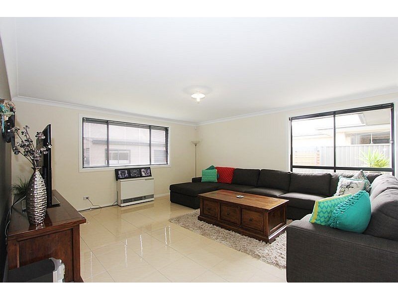 2 Benjamin Place, Goulburn NSW 2580