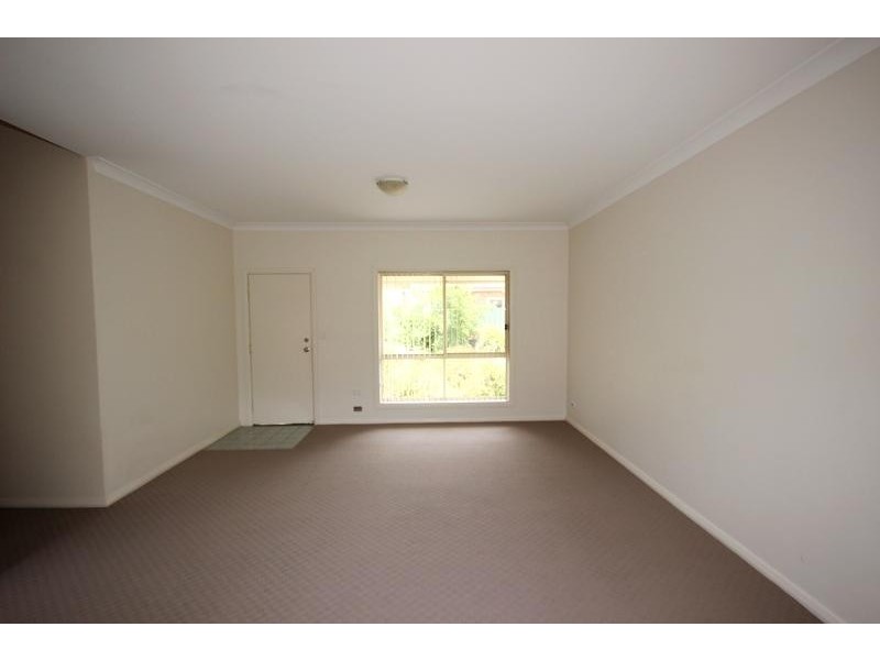 10/75 Combermere Street, Goulburn NSW 2580