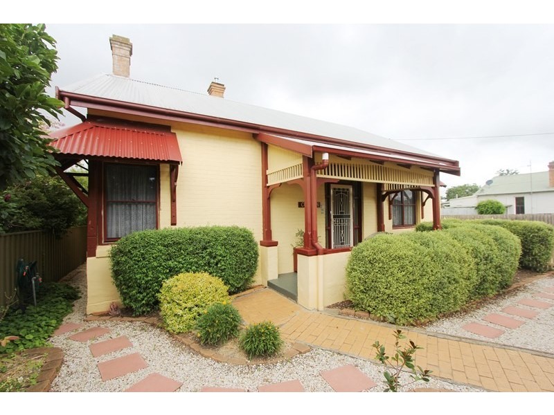 17 Park Street, Goulburn NSW 2580