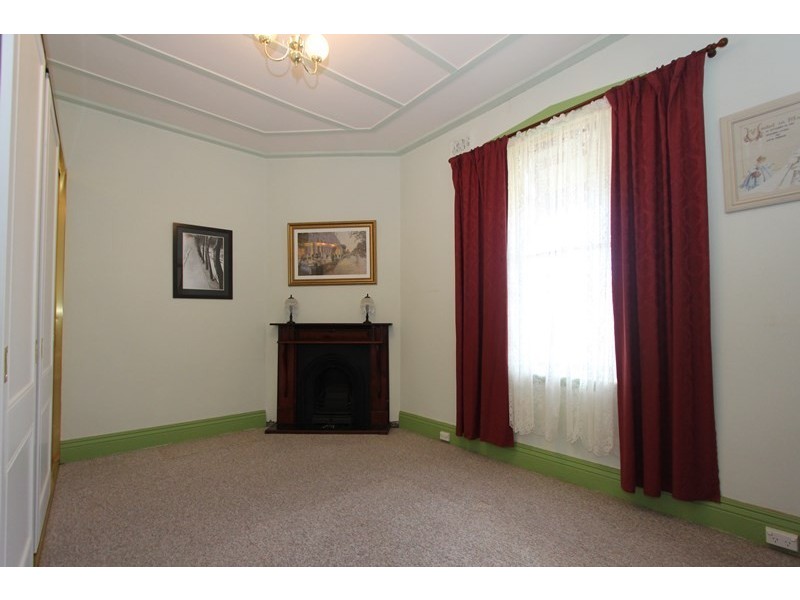 17 Park Street, Goulburn NSW 2580