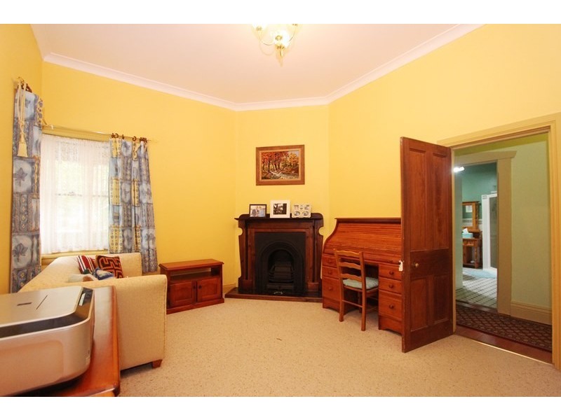17 Park Street, Goulburn NSW 2580
