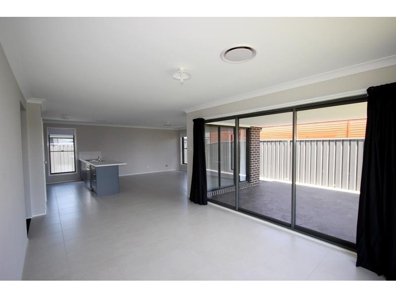 7 Ledger Street, Goulburn NSW 2580