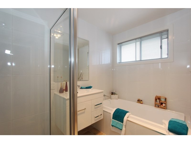 9a Mewburn Drive, Goulburn NSW 2580