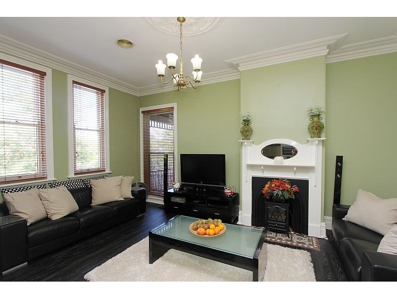 3 Victoria Parade, Goulburn NSW 2580