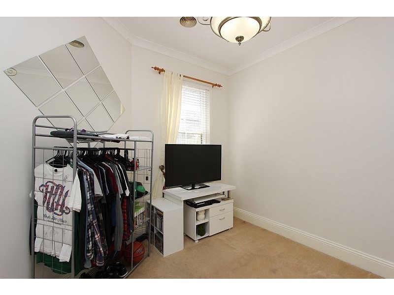 3 Victoria Parade, Goulburn NSW 2580