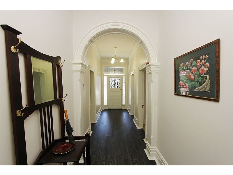 3 Victoria Parade, Goulburn NSW 2580