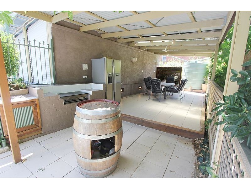 3 Victoria Parade, Goulburn NSW 2580