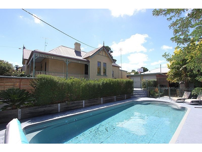 3 Victoria Parade, Goulburn NSW 2580