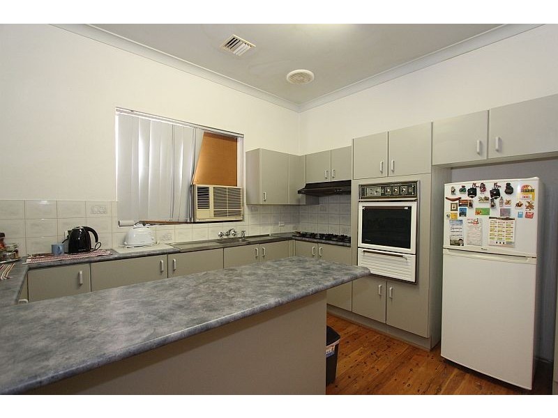 24 Walker Street, Goulburn NSW 2580