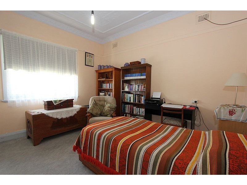 24 Walker Street, Goulburn NSW 2580