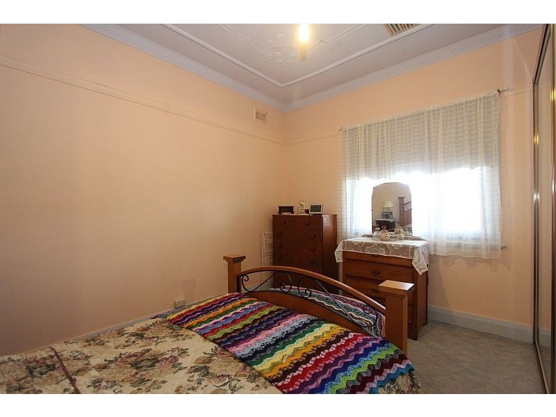 24 Walker Street, Goulburn NSW 2580