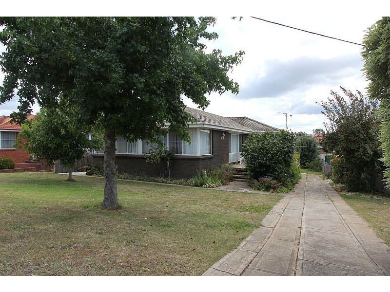 25 Hoddle Avenue, Goulburn NSW 2580