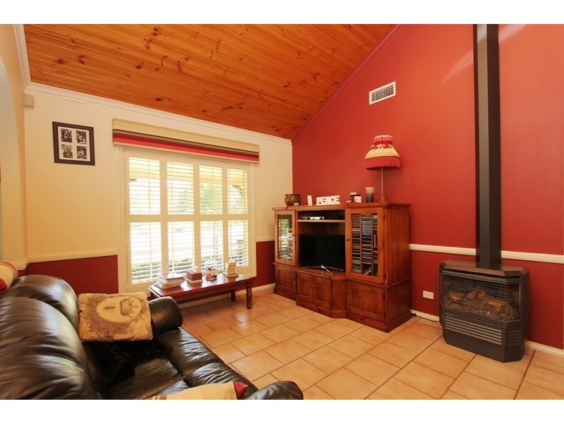 6 Mary Martin Drive, Goulburn NSW 2580