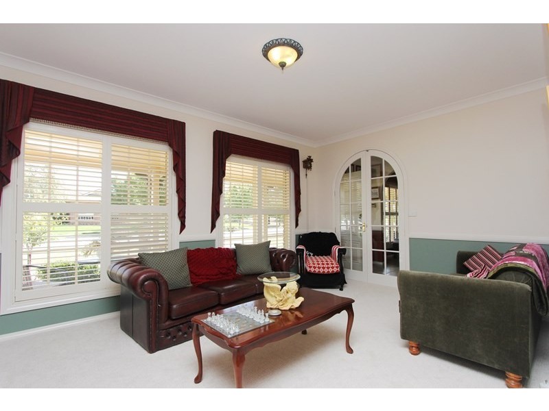 6 Mary Martin Drive, Goulburn NSW 2580