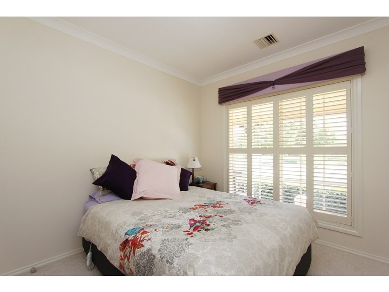 6 Mary Martin Drive, Goulburn NSW 2580