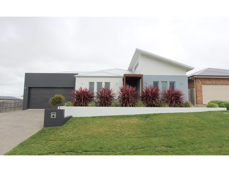 4 Clancy Place, Goulburn NSW 2580