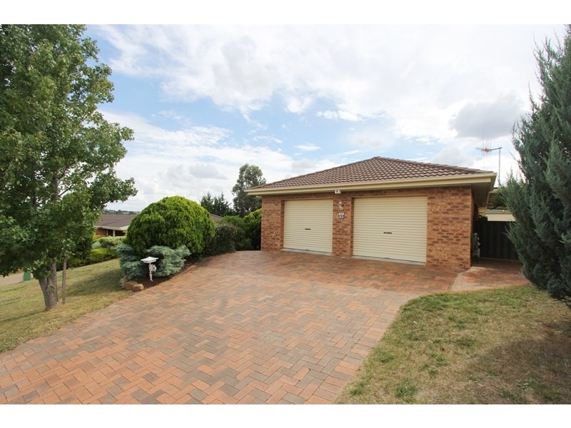 10 Endeavour Avenue, Goulburn NSW 2580