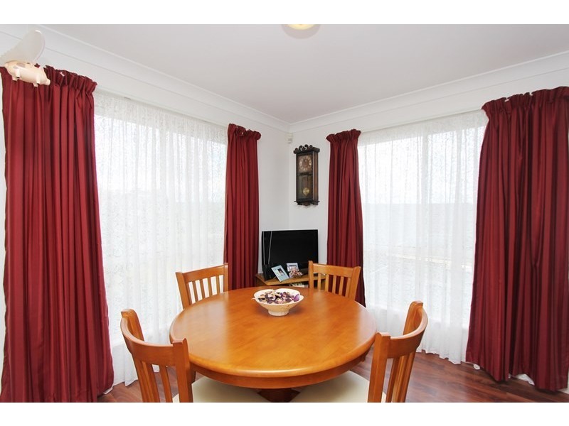 10 Endeavour Avenue, Goulburn NSW 2580