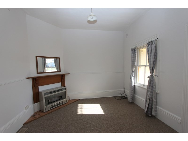 4 Wilmot Street, Goulburn NSW 2580