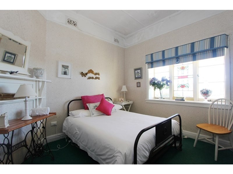 34 Sloane Street, Goulburn NSW 2580