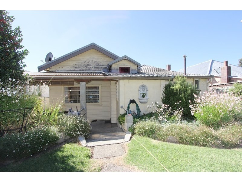34 Sloane Street, Goulburn NSW 2580