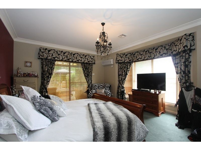 7 Nicole Place, Goulburn NSW 2580