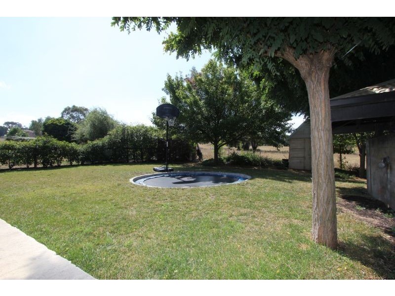 7 Nicole Place, Goulburn NSW 2580