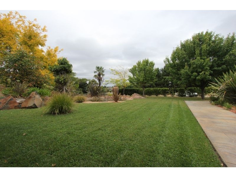 7 Nicole Place, Goulburn NSW 2580